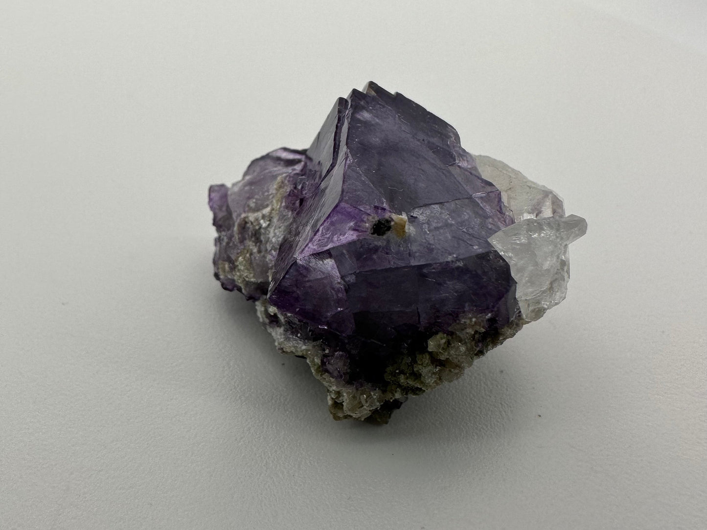 Spectacular Yaogangxian/YGX Fluorite Cube Specimen