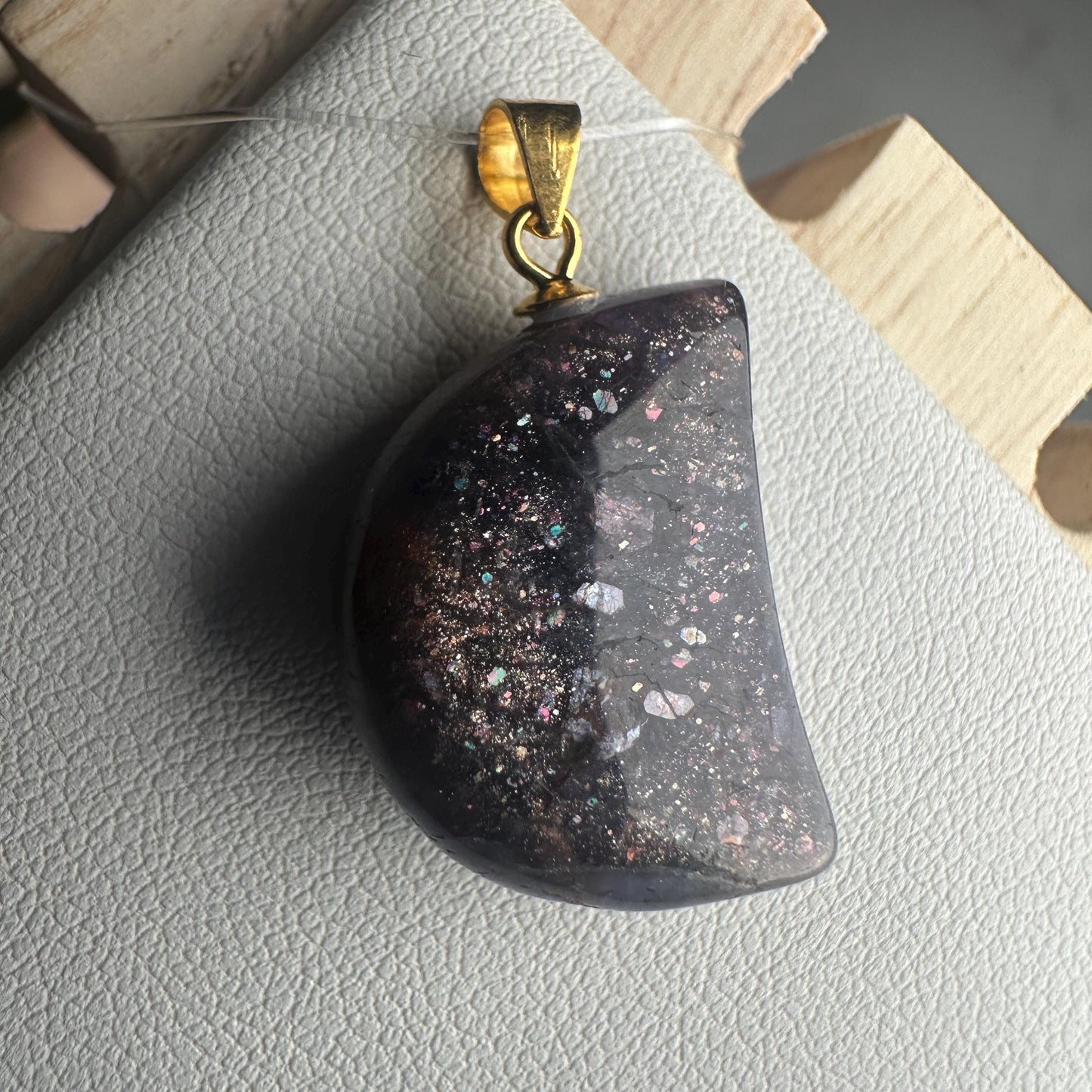 Flashy Sunstone Iolite Moon Pendant | High-Quality Exquisite Crystal Jewelry for Necklace