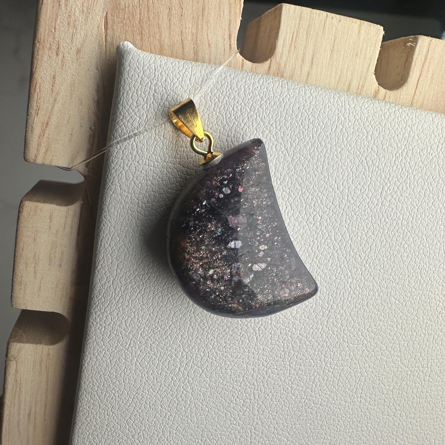 Flashy Sunstone Iolite Moon Pendant | High-Quality Exquisite Crystal Jewelry for Necklace